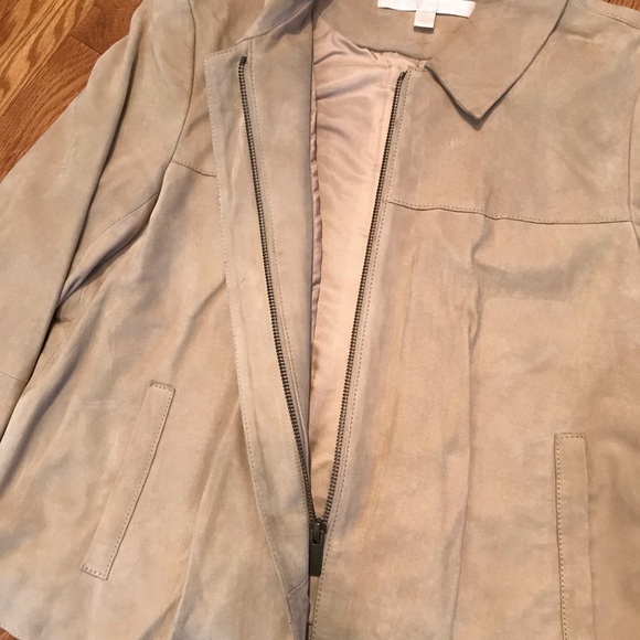 Buttery soft & perfect for Spring suede jacket; Sm - Picture 5 of 8